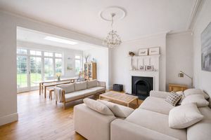 Family Room- click for photo gallery